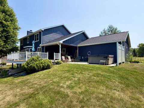 roof-siding-trim3backofhouse